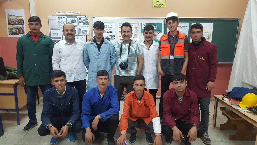 Iğdır Mesleki ve Teknik Anadolu Lisesi'nde 4-10 Mayıs İş Sağlığı ve Güvenliği Haftası Kapsamında Etkinlikler Yapıldı.